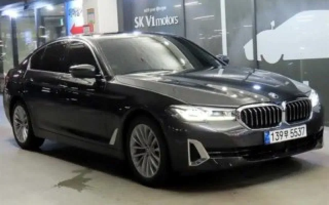 인천중고차신용 5시리즈 (G30) 530i 럭셔리 매물 사진 3 - 2022/02 33,861km